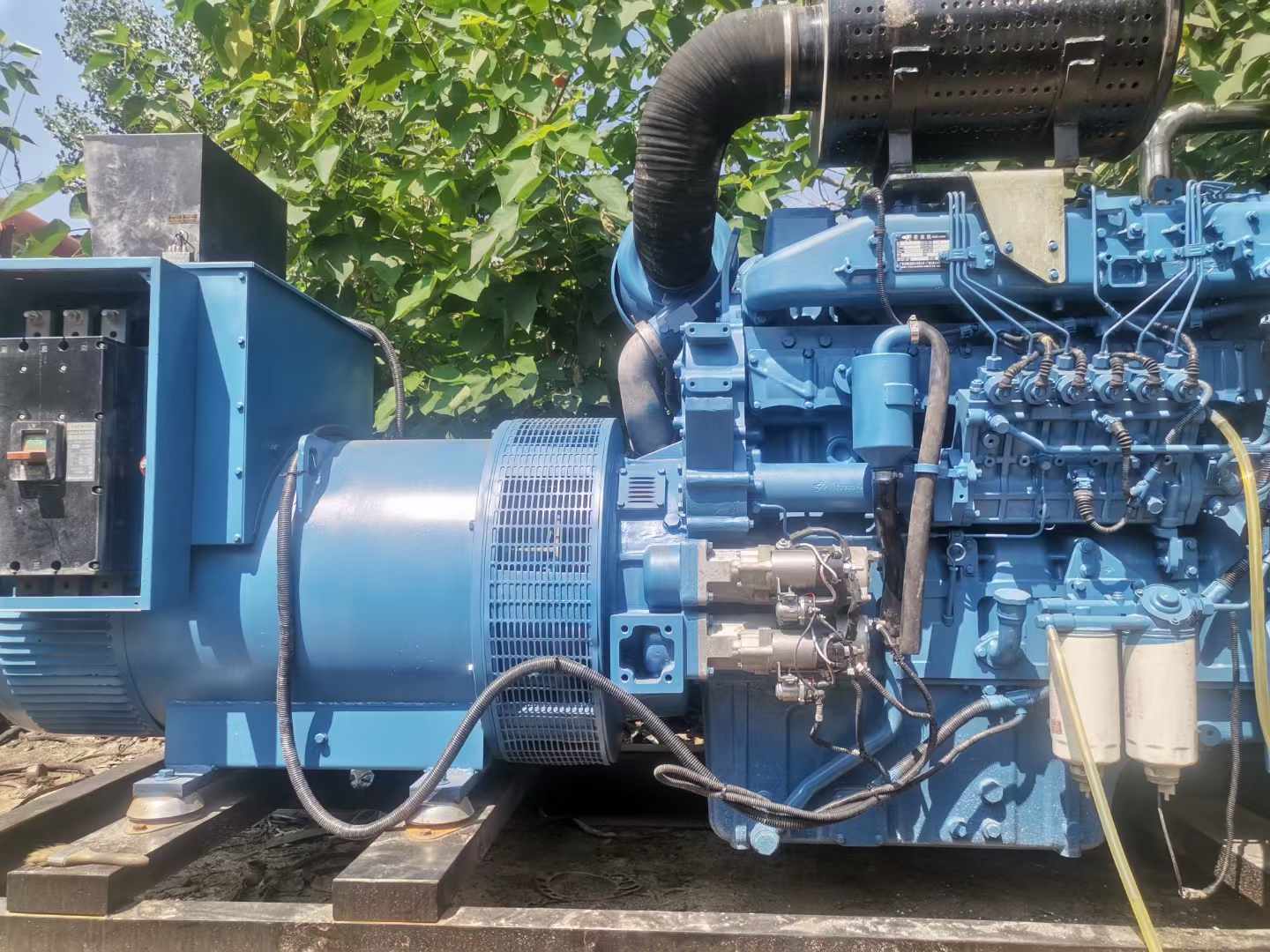 利川详细说明降低 800kW 柴油发电机输出电流波动的方法