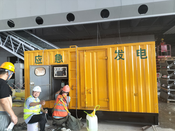 利川怎样判断空气滤清器是否需要更换？